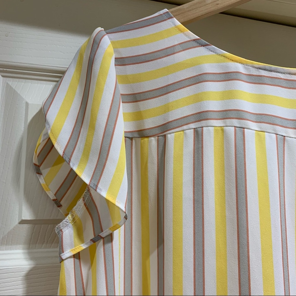 blouse top - Picture 2 of 4